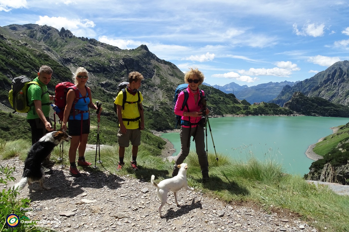 38 Vista a picco sul lago del Barbellino.JPG